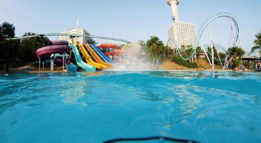 K Station Pattaya Hotel Luaran gambar