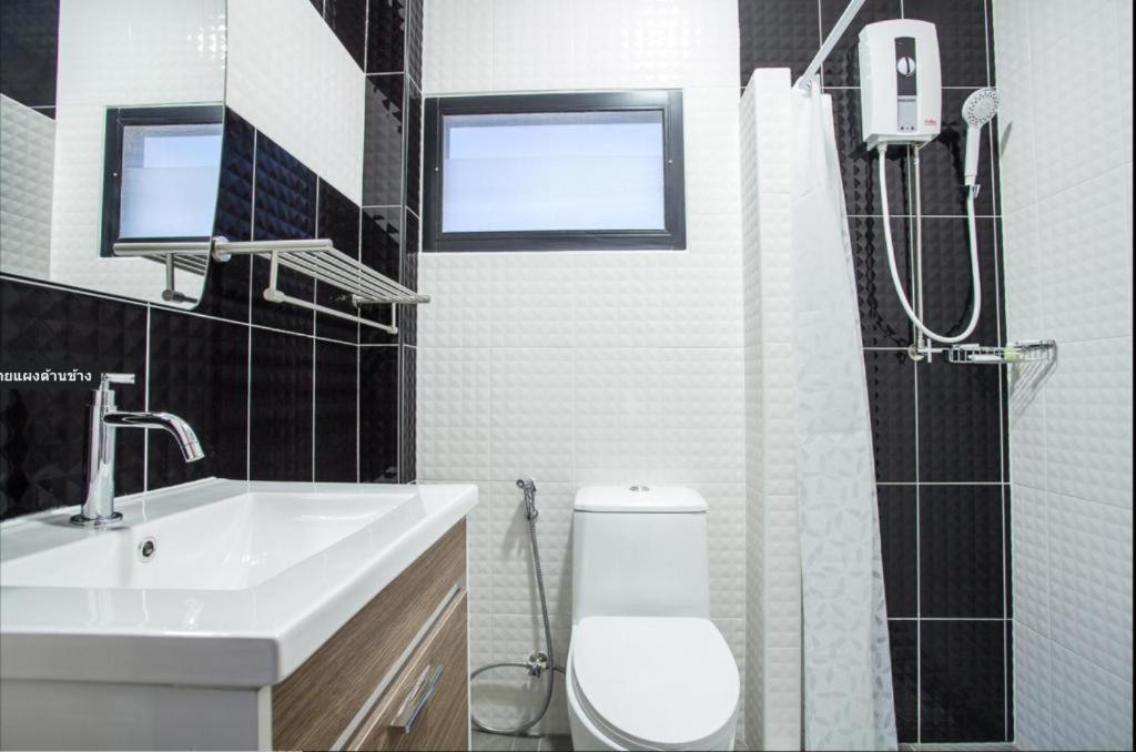 K Station Pattaya Hotel Luaran gambar